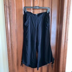 2 for 15! Rewash Black Wide Leg Capris